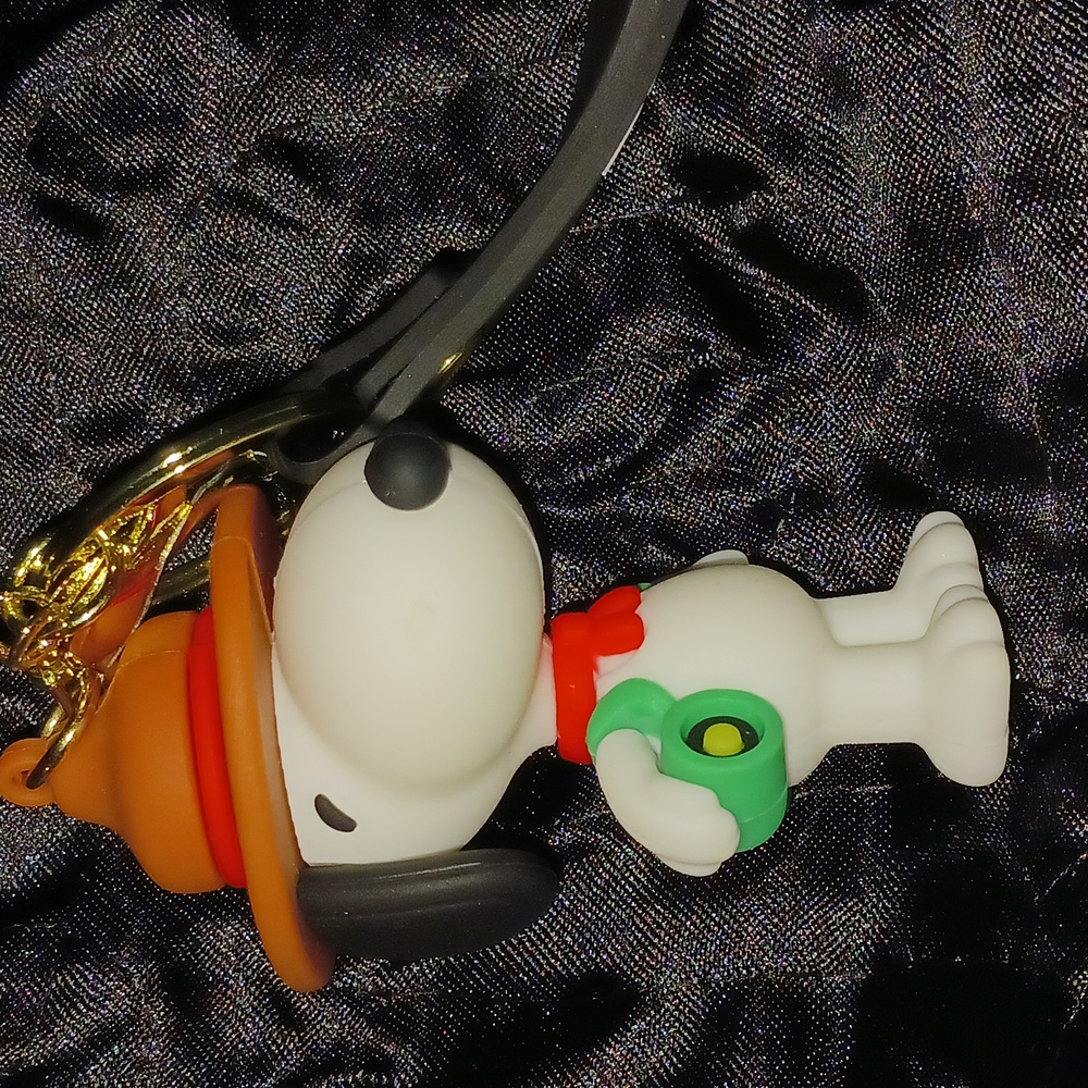 Fashion Jewelry Black and White Key Holder with Cute Design - Picture 6 of 9